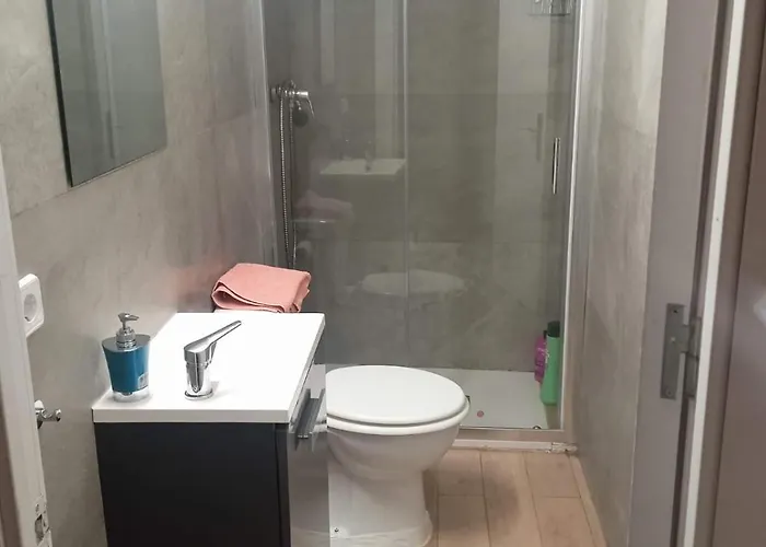 Abril Con Terraza Apartman *